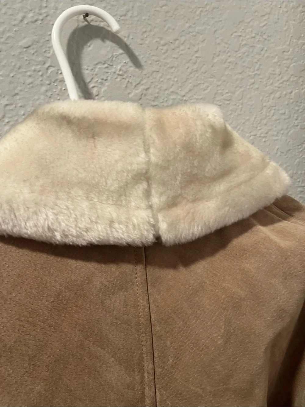 UNISEX Wilsons Leather Women's Tan Coat with Cream Faux-Shearling Trim